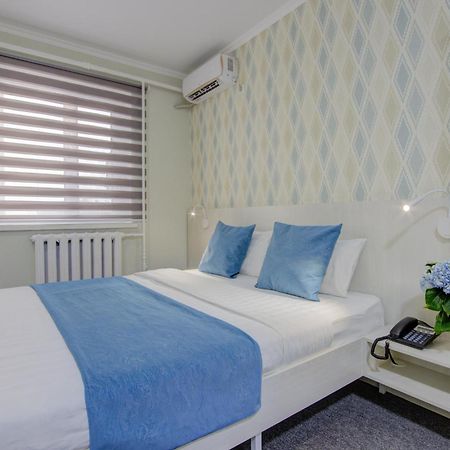 Viva Hotel ビシュケク エクステリア 写真